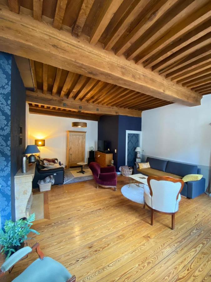 Vaste Appartement Centre Historique De Dole Exteriör bild